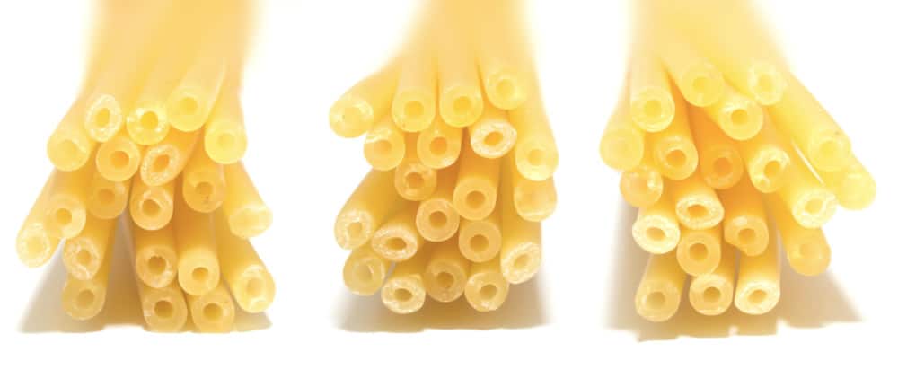 Bucatini aglio e accuighe – Bucatini Pasta with Garlic and Anchovies