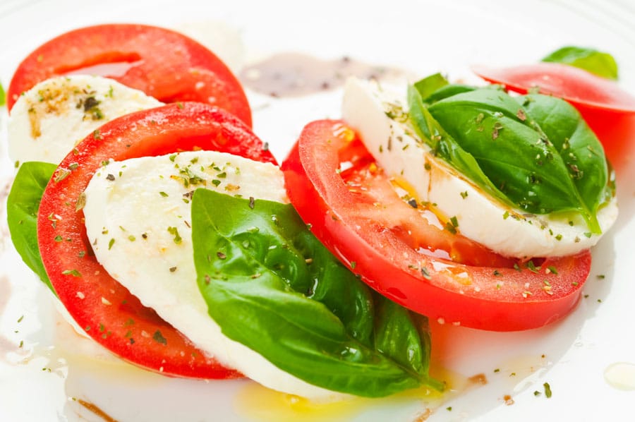 Insalata Caprese – Tomato, Basil & Mozzarella Salad